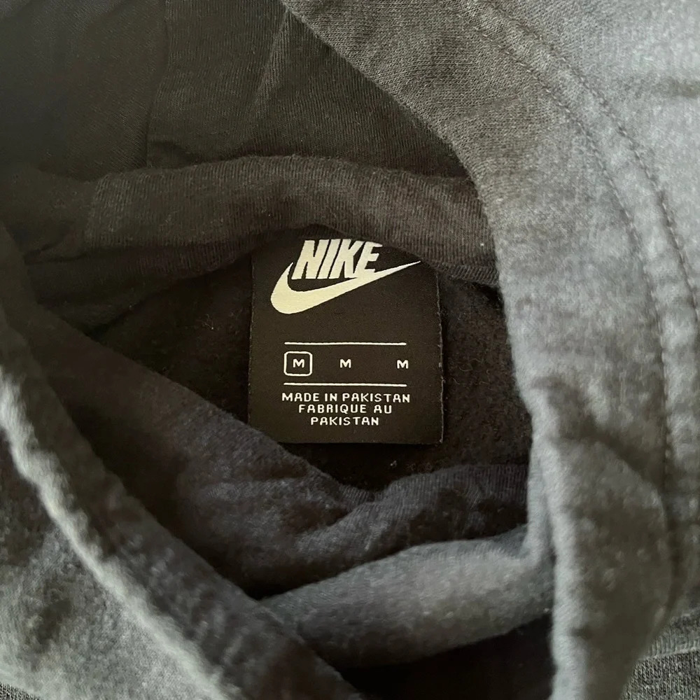 Nike Hoodie - Picture 4 of 6